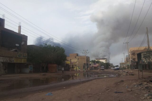 Σουδάν: Συγκρούσεις και εκτοπισμοί αμάχων στο Χαρτούμ – Κλειστός παραμένει ο εναέριος χώρος