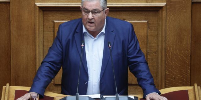 Κουτσούμπας για ψήφο απόδημων: “Πάτε να κάνετε μια μεγάλων διαστάσεων αλλοίωση του εκλογικού σώματος”