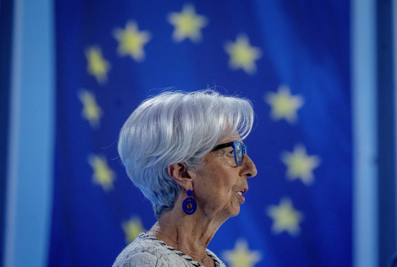 Κλειδί η τιμή του πετρελαίου για τις αυξήσεις επιτοκίων ΕΚΤ – Το κρίσιμο όριο των 100 δολ.