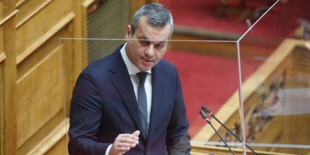 Χάρης Μαμουλάκης: Οι “πράσινες” μάσκες της ΝΔ, έπεσαν στην Ευρώπη