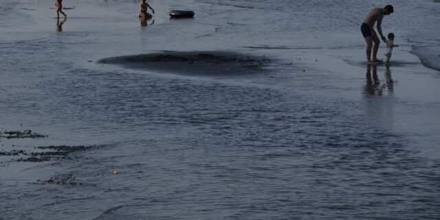 Καύσωνας: Καταγράφηκε η υψηλότερη θερμοκρασία στα χρονικά, στα νερά της Μεσογείου