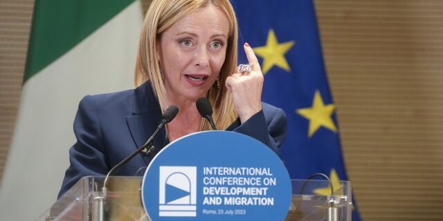 Μελόνι: “Ξεκινά μια διαρκής συνεργασία για το μεταναστευτικό”