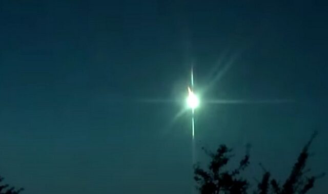 Βουλγαρία: Μετεωρίτης εμφανίστηκε στον νυχτερινό ουρανό – Εντυπωσιακό βίντεο