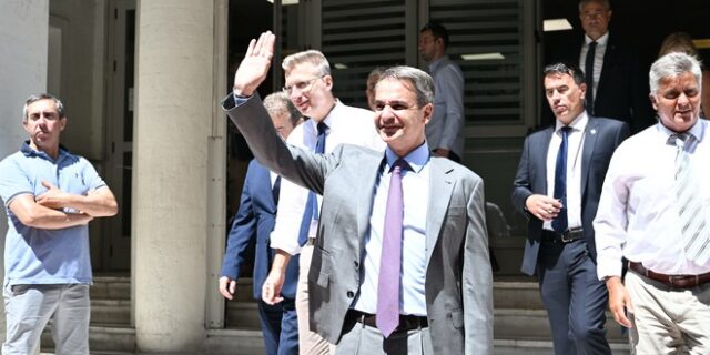 Μητσοτάκης: Άμεσα μεικτά πληρώματα στο ΕΚΑΒ