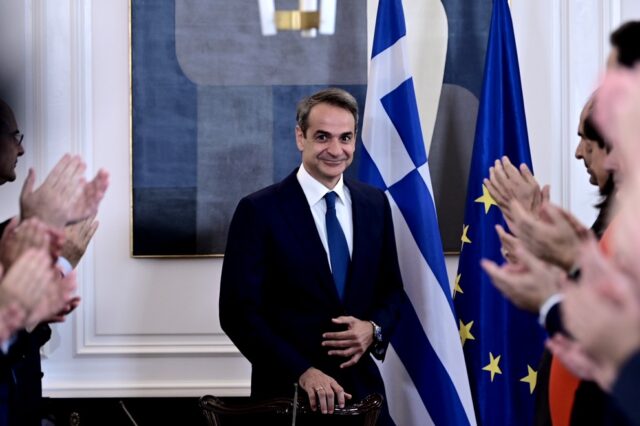 Απ’ τους γκέι εξωγήινους, στους γκέι γάμους
