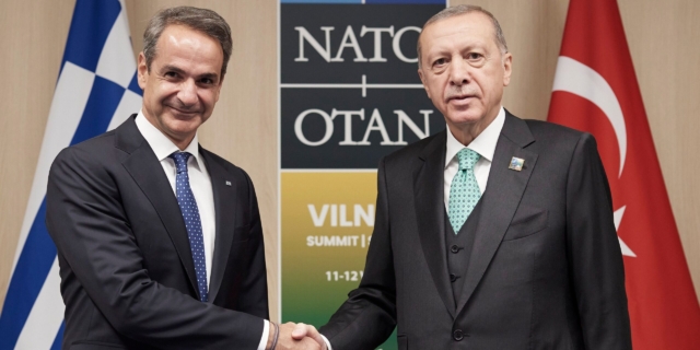 Σύνοδος ΝΑΤΟ: “Κλείδωσε” η συνάντηση Μητσοτάκη – Ερντογάν στην Ουάσινγκτον