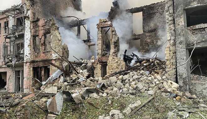 Ρωσικά πλήγματα στην Ουκρανία, ουκρανική επίθεση στο Μπέλγκοροντ – Νεκροί και δεκάδες τραυματίες