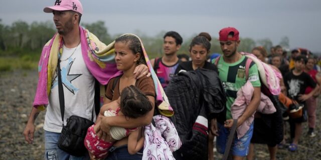 Παναμάς: Νέο ρεκόρ διελεύσεων μεταναστών από τη ζούγκλα Νταριέν με προορισμό τις ΗΠΑ ήδη τον Ιούλιο