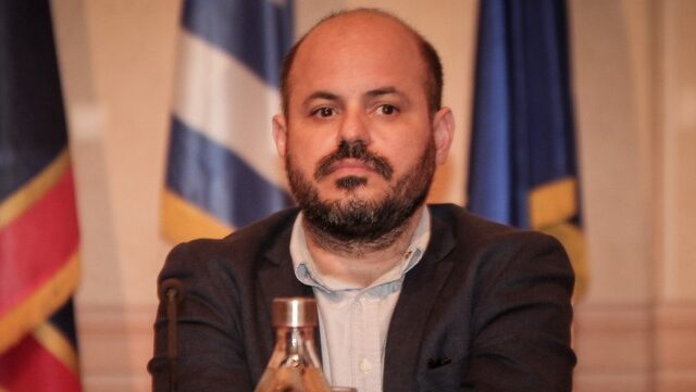 Λευτέρης Παπαγιαννάκης: Ο ελέφαντας στο δωμάτιο