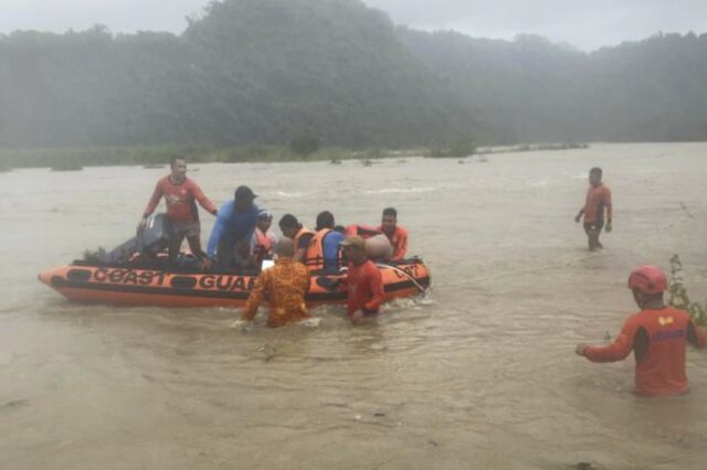 Τραγωδία στις Φιλιππίνες: Ανετράπη πλοιάριο κοντά στη Μανίλα – Τουλάχιστον 19 νεκροί