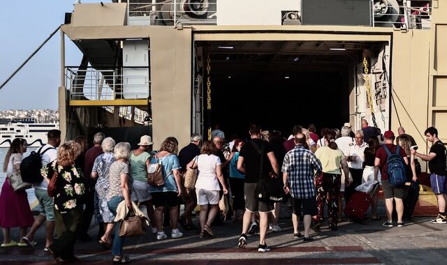 ΣΥΡΙΖΑ: Πλήγμα για τη νησιωτική Ελλάδα η αύξηση των τιμών των ακτοπλοϊκών εισιτηρίων