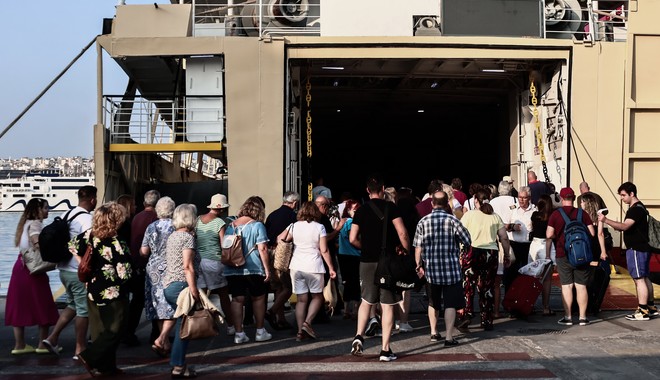 ΣΥΡΙΖΑ: Πλήγμα για τη νησιωτική Ελλάδα η αύξηση των τιμών των ακτοπλοϊκών εισιτηρίων