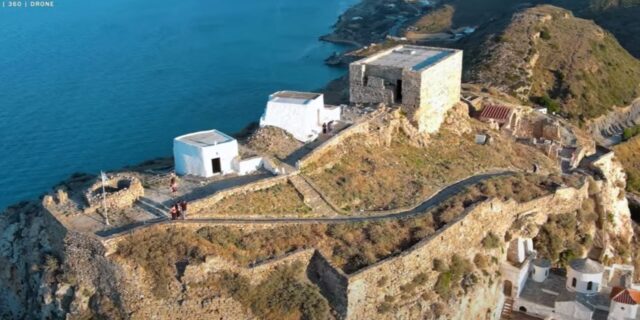 Σκύρος: Η καθηλωτικά όμορφη βασιλοπούλα του Αιγαίου από ψηλά