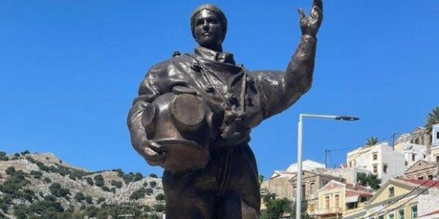 Σύμη: Άγαλμα για την πρώτη γυναίκα δύτρια στήνεται στο λιμάνι