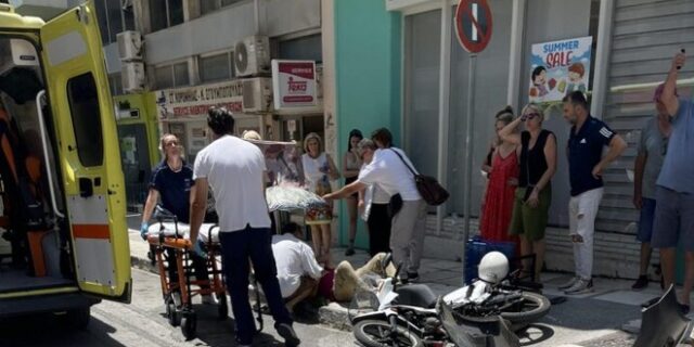 Καλαμάτα: Αυτοκίνητο παραβίασε stop και παρέσυρε μηχανάκι – Στο νοσοκομείο ο οδηγός