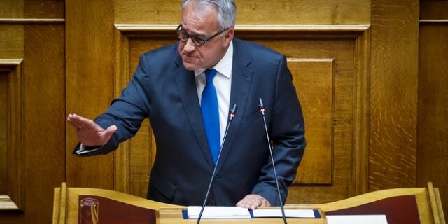 Βορίδης σε “Σπαρτιάτες”: Ωραία τα είπατε, έχετε πάρει άδεια από Κασιδιάρη;