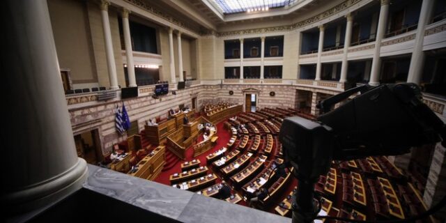 ΣΥΡΙΖΑ: “Όχι” στο νομοσχέδιο – εξπρές για την ψήφο των απόδημων