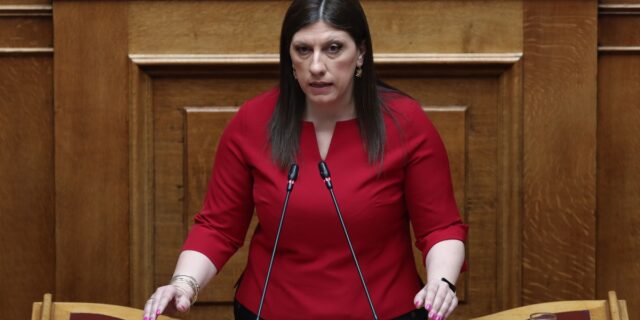 Ζωή Κωνσταντοπούλου: Διάβημα στον Τασούλα για τη διερμηνεία των συνεδριάσεων στη νοηματική