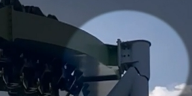 Βίντεο: Roller coaster – γίγας περνά από κολώνα με ρωγμή σε λούνα παρκ των ΗΠΑ