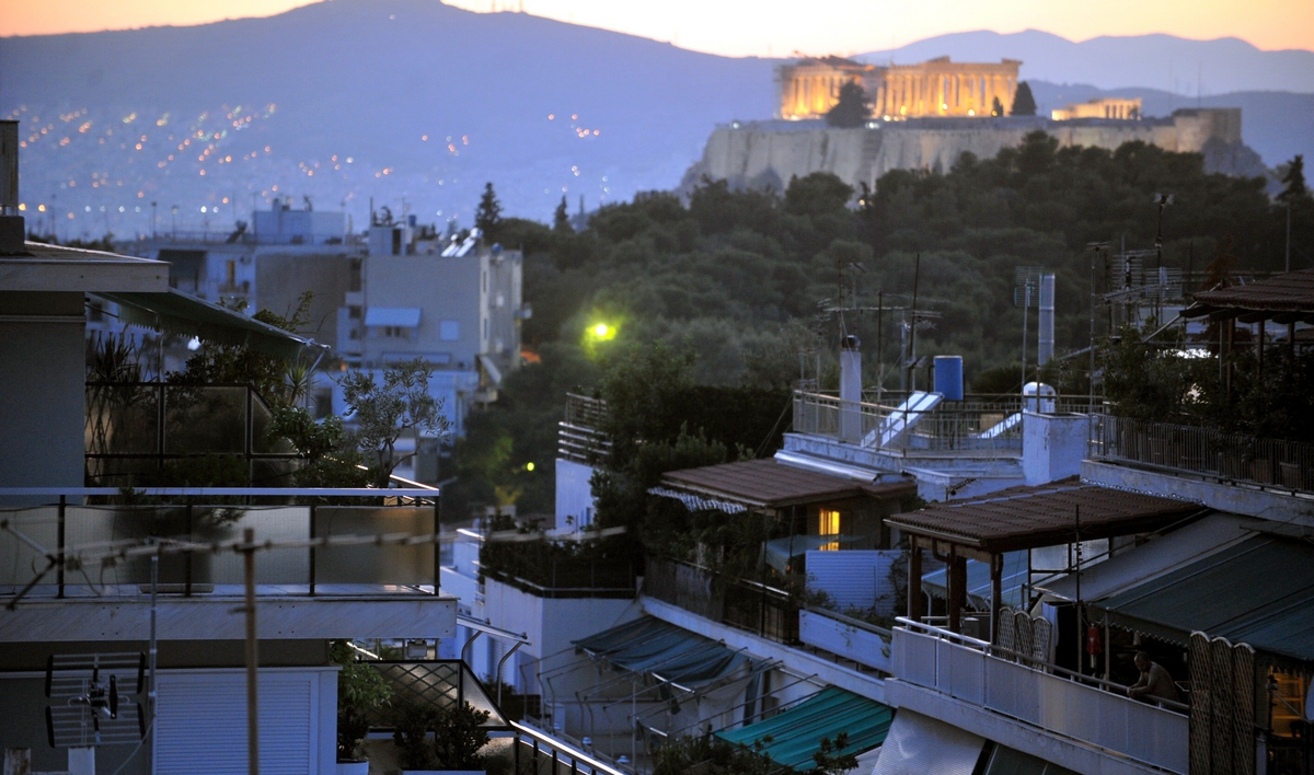 Ελλάδα, η χώρα με τις παλαιότερες κτιριακές υποδομές στην Ευρώπη – Απροστάτευτοι μπροστά στον καύσωνα