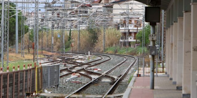 Τέμπη: Πότε θα τεθεί σε λειτουργία το σύστημα τηλεδιοίκησης στον σταθμό της Λάρισας