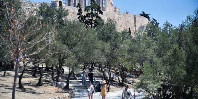 Πότε ξεκινούν οι Ζώνες Επισκεψιμότητας στην Ακρόπολη – Τι σημαίνει αυτό και πώς πλέον θα κλείνουμε εισιτήριο