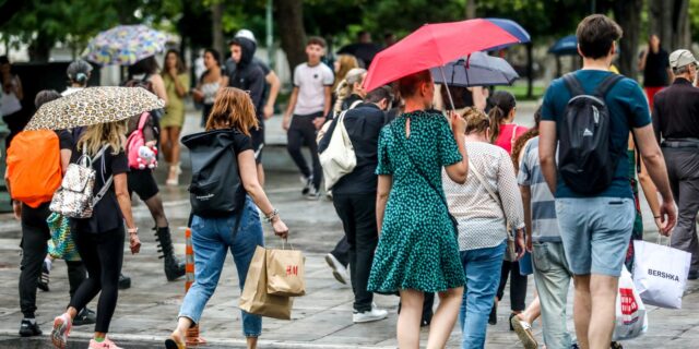 Άστατος καιρός με βροχές – Πότε επιστρέφει το καλοκαίρι