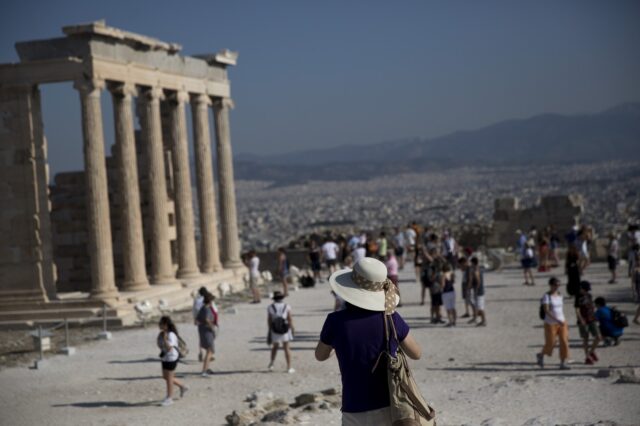 Ανέκαμψε η κίνηση σε μουσεία και αρχαιολογικούς χώρους – Σε ποιο νησί γυρνούν την πλάτη οι τουρίστες