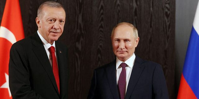 Bloomberg: Ο Ερντογάν θέλει να επιστρέψει στον Πούτιν τα S-400