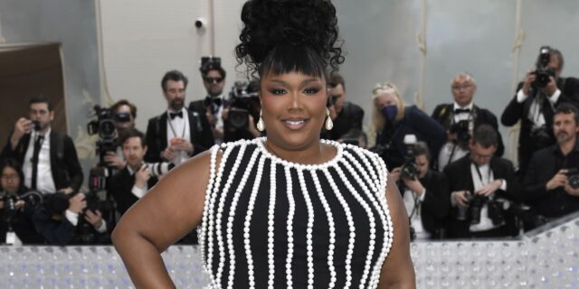 Lizzo: Η πρώτη αντίδραση μετά τη μήνυση για παρενόχληση