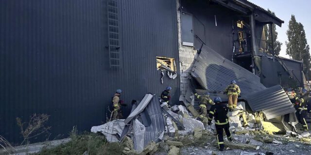 Ουκρανία: Νέα ρωσική επιδρομή με τρεις νεκρούς – Ξανά στο στόχαστρο η Ζαπορίζια