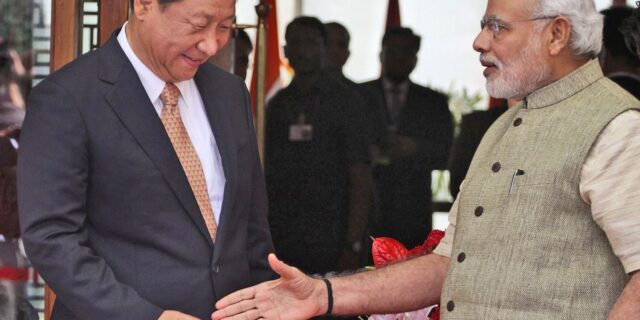 Ινδία-exit poll: Μεγάλο προβάδισμα του συνασπισμού του πρωθυπουργού Μόντι