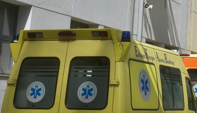 Το λάθος με το τσιμέντο και τα ασθενοφόρα στα… ανακαινισμένα Επείγοντα της Λάρισας