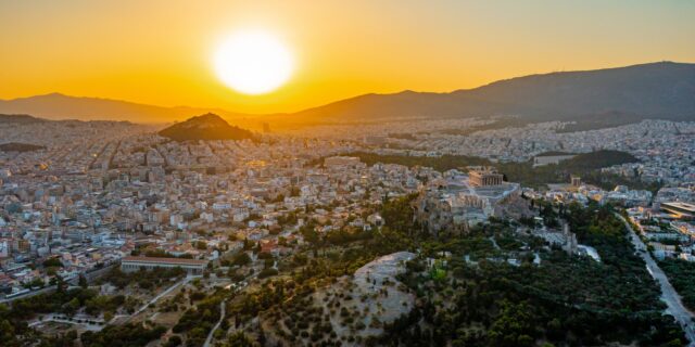 Τι είναι τα “καύματα του Φθινοπώρου” – Η υγρασία του Αυγούστου και ο Ηρώδης ο Αττικός