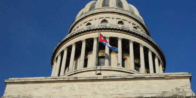 Κούβα: Στο τραπέζι νέο χρονοδιάγραμμα για την αποπληρωμή του χρέους