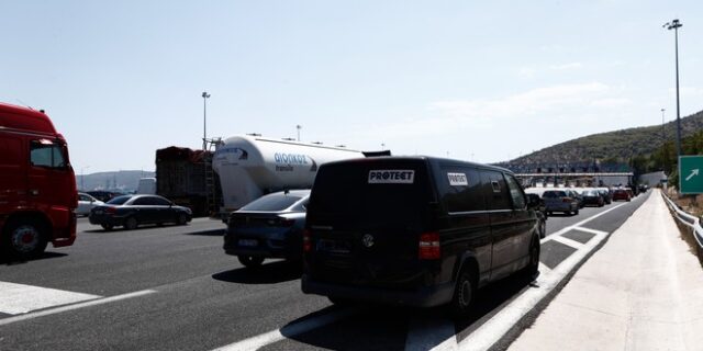 Εθνική Αθηνών-Κορίνθου – ΕΛΑΣ: “Τουλάχιστον ένα δίωρο για να ολοκληρωθεί η μετάγγιση από το βυτιοφόρο”