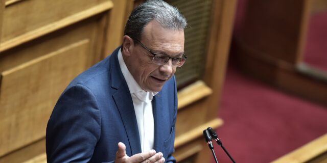 Φάμελλος: Οι φετινές πυρκαγιές δείχνουν ότι υπήρξε μεγάλο έλλειμμα σχεδιασμού και δυνάμεων