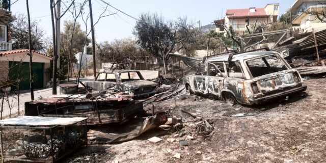 Ακροδεξιοί, δεξιοί, αδέξιοι και επιδέξιοι προπαγανδιστές: Ένας επικίνδυνος αχταρμάς…