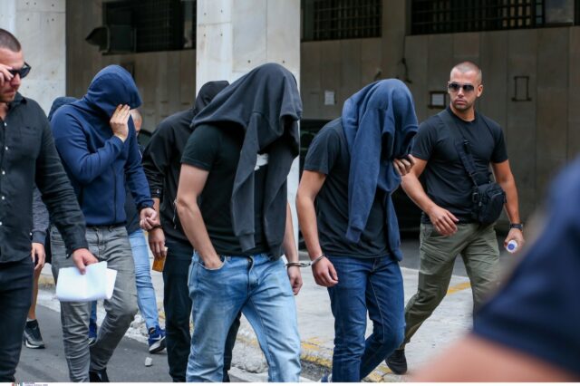 Νέα Φιλαδέλφεια: “Θέμα ημερών ο εντοπισμός του δράστη” λέει ο δικηγόρος του αδερφού του Μιχάλη