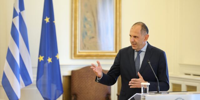 Γ. Γεραπετρίτης: “Η επίσκεψη του Ζελένσκι στην Αθήνα εκφράζει την αλληλεγγύη μας στην Ουκρανία”