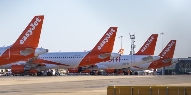 Αεροσκάφος της EasyJet προς Τενερίφη έκανε αναγκαστική προσγείωση στο Γκάτγουικ