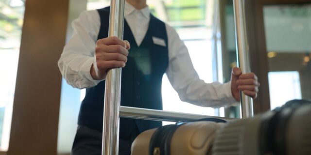 Κέρκυρα: Καταγγελία για χειροδικία εργοδότη σε ζευγάρι εργαζομένων που ζήτησε ρεπό