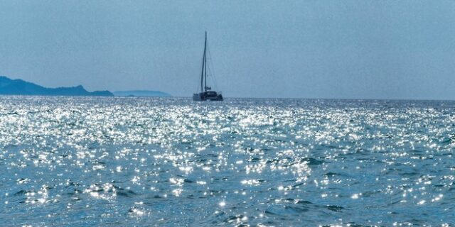 Καιρός: Σχεδόν αίθριος την Παρασκευή με θερμοκρασίες πάνω από τα κανονικά επίπεδα