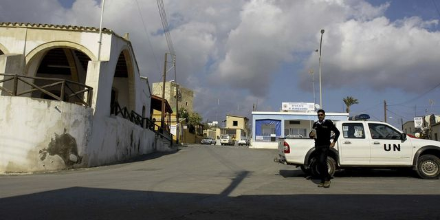 Παραιτήθηκε ο Βρετανός αξιωματούχος που επισκέφτηκε τα Kατεχόμενα