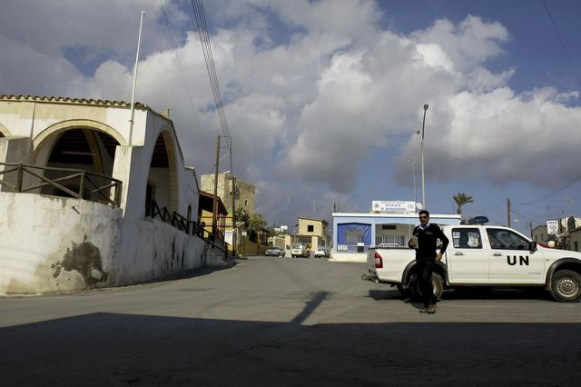 Παραιτήθηκε ο Βρετανός αξιωματούχος που επισκέφτηκε τα Kατεχόμενα