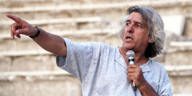 60 χρόνια μαζί: Ο Χρήστος Λεοντής γιορτάζει στο Ηρώδειο μια ζωή γεμάτη τραγούδια