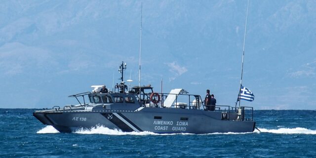 Καλαμάτα: Συνελήφθησαν 3 Αιγύπτιοι για την παράνομη διακίνηση των ανθρώπων που διασώθηκαν κοντά στην Πύλο