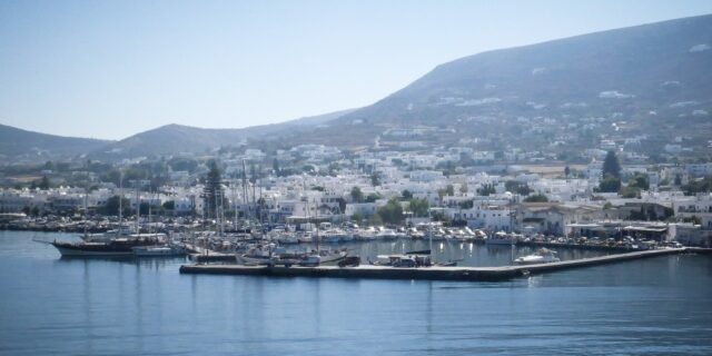 Επίθεση με μαχαίρι στην Πάρο: Ελεύθερος ο 15χρονος φερόμενος ως συνεργός