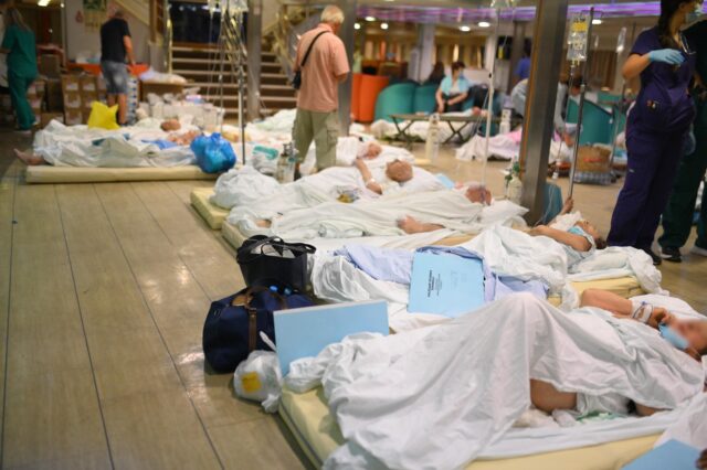 Φωτιά στην Αλεξανδρούπολη: Εκκενώθηκε το νοσοκομείο – Σε ferry boat και στο λιμάνι δεκάδες ασθενείς