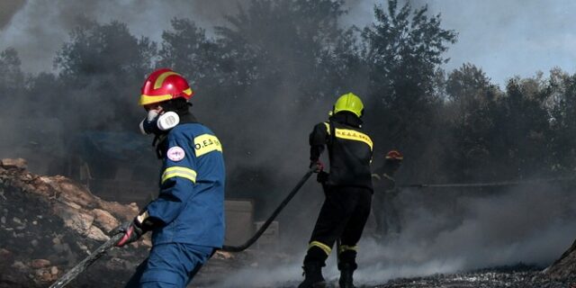 Ολονύχτια η μάχη στις φωτιές της Κέρκυρας και της Ζακύνθου